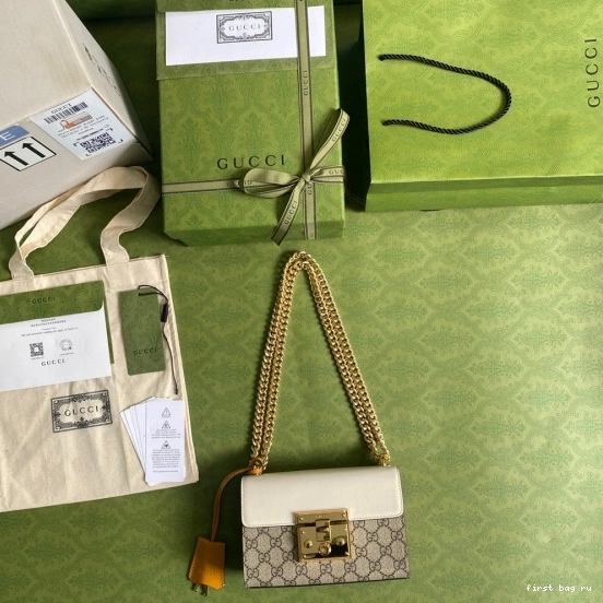 First bag ru small bag shoulder GUCCI padlock 0725